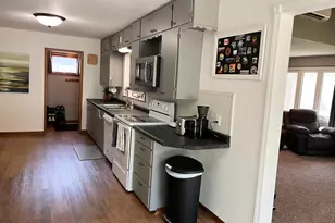 805 Highland Rd, Windom, MN 56101 - Photo 13
