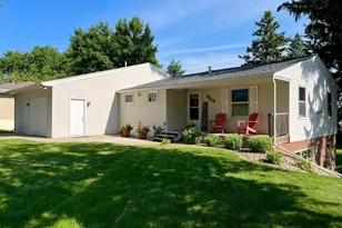 805 Highland Rd, Windom, MN 56101 - Photo 1