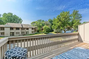 7232 Woodstock Curv, Bloomington, MN 55438 - Photo 19