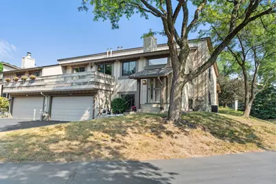 7232 Woodstock Curve, Bloomington, MN 55438 - Photo 5