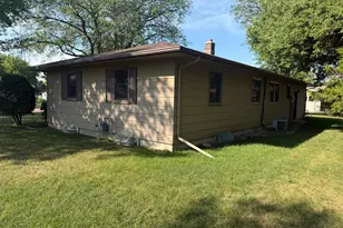 309 Fallwood Rd, Redwood Falls, MN 56283 - Photo 23