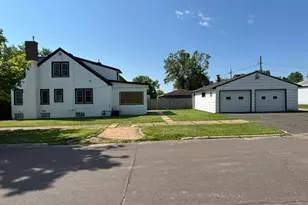 3301 2nd Ave W, Hibbing, MN 55746 - Photo 5
