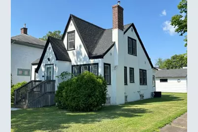 3301 2nd Avenue W, Hibbing, MN 55746 - Photo 1