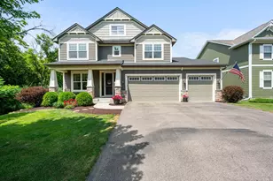 6872 Creekside Wy, Excelsior, MN 55331 - Photo 1