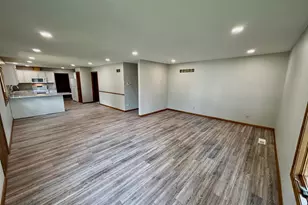305 W 3rd St, Winthrop, MN 55396 - Photo 11