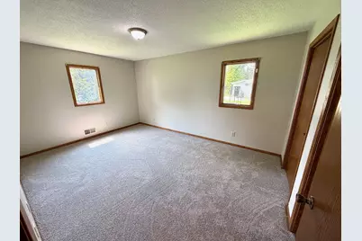 305 W 3rd Street, Winthrop, MN 55396 - Photo 15