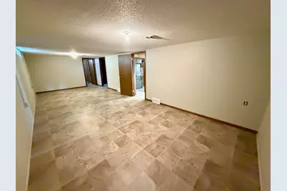 305 W 3rd Street, Winthrop, MN 55396 - Photo 29