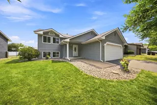 2643 Guthrie Ave N, Oakdale, MN 55128 - Photo 1