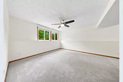2643 Guthrie Avenue N, Oakdale, MN 55128 - Photo 21