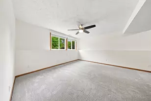 2643 Guthrie Ave N, Oakdale, MN 55128 - Photo 21