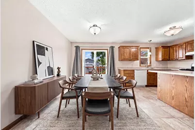 2643 Guthrie Avenue N, Oakdale, MN 55128 - Photo 9
