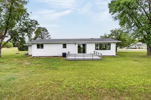 810 SE 7th St, Grand Rapids, MN 55744 - Photo 19