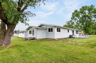 810 SE 7th St, Grand Rapids, MN 55744 - Photo 23