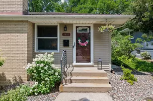 1414 Lancaster Ave, Saint Louis Park, MN 55426 - Photo 3