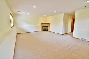 1043 Lawrence Cir, Sartell, MN 56377 - Photo 11