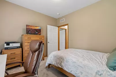 3873 Lawndale Lane N, Plymouth, MN 55446 - Photo 27