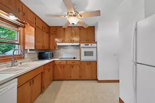 1535 McLean Ave, Saint Paul, MN 55106 - Photo 11