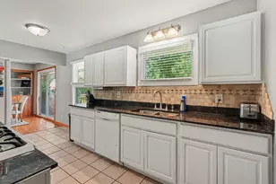 412 Plum St N, Northfield, MN 55057 - Photo 3