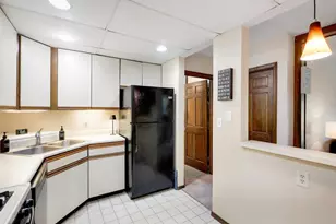 6710 Vernon Ave S, Edina, MN 55436 - Photo 9