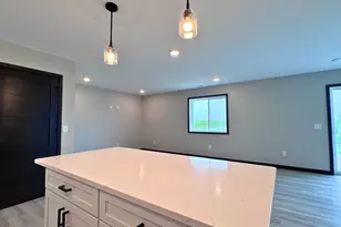 3204 Scotch Ln, Mankato, MN 56001 - Photo 7