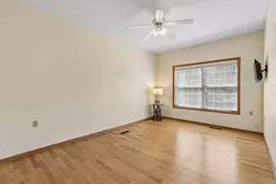 6936 Inverness Ct, Inver Grove Heights, MN 55077 - Photo 29