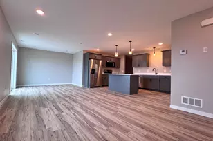 3202 Scotch Ln, Mankato, MN 56001 - Photo 9