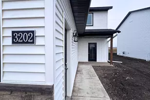 3202 Scotch Ln, Mankato, MN 56001 - Photo 3