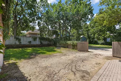 1004 Center Street W, Rochester, MN 55902 - Photo 11