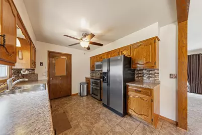 470 16th Street NE, Owatonna, MN 55060 - Photo 9