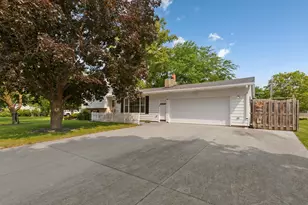 470 16th St NE, Owatonna, MN 55060 - Photo 3
