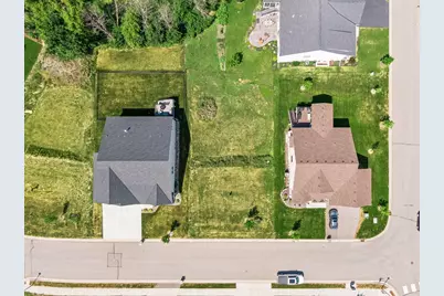 1946 Woods Point, Waconia, MN 55387 - Photo 7