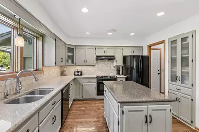 4675 Balsam Lane N, Plymouth, MN 55442 - Photo 5