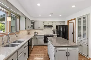 4675 Balsam Ln N, Plymouth, MN 55442 - Photo 5