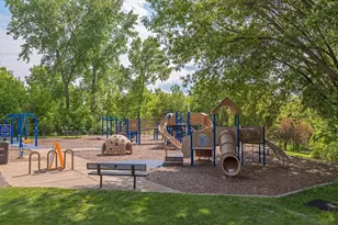 4675 Balsam Ln N, Plymouth, MN 55442 - Photo 49