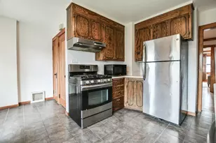 2422 Jefferson St NE, Minneapolis, MN 55418 - Photo 5