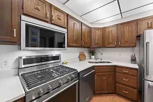 6710 Vernon Ave S, Edina, MN 55436 - Photo 9