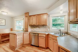 3705 Abbott Ave N, Robbinsdale, MN 55422 - Photo 11