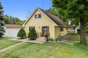 431 4th Ave SW, Cambridge, MN 55008 - Photo 3
