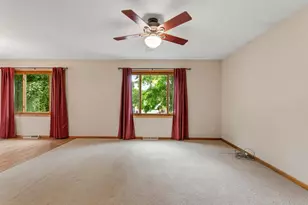 1218 Poplar St, La Crescent, MN 55947 - Photo 5