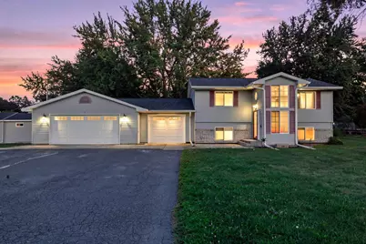 720 W 2nd Street, Rush City, MN 55069 - Photo 1