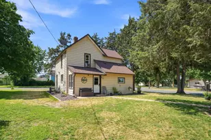 201 N Linden St, Belle Plaine, MN 56011 - Photo 39