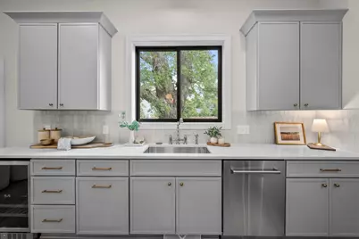 5801 Fairfax Avenue, Edina, MN 55424 - Photo 17