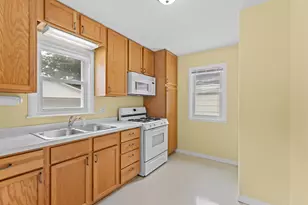 904 14th Ave NE, Rochester, MN 55906 - Photo 5