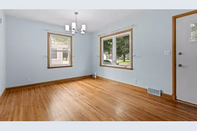 904 14th Avenue NE, Rochester, MN 55906 - Photo 3