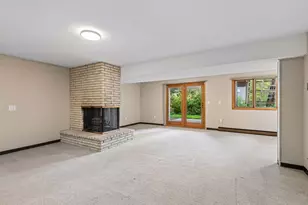 401 Mission Road W, Bloomington, MN 55420 - Photo 27