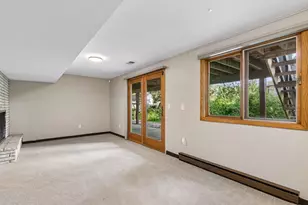401 Mission Road W, Bloomington, MN 55420 - Photo 31
