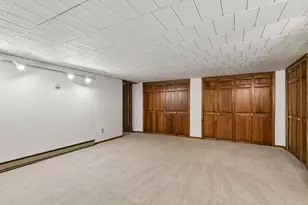 401 Mission Road W, Bloomington, MN 55420 - Photo 33