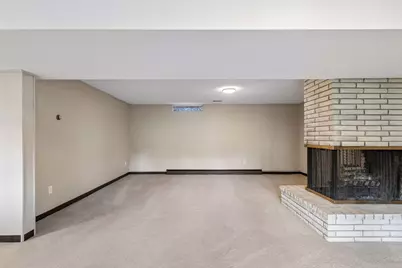 401 Mission Road W, Bloomington, MN 55420 - Photo 29