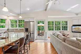 5220 Maddox Ln, Edina, MN 55436 - Photo 13