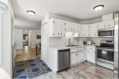 14332 Glenda Drive, Apple Valley, MN 55124 - Photo 7